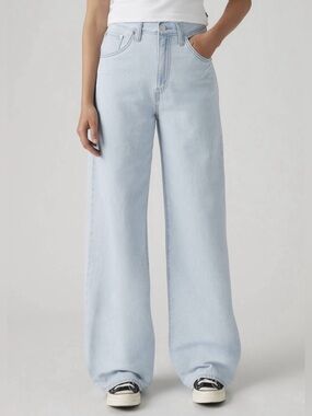 NWOT Levi’s Cinch Baggy Lightweight Women’s Jeans